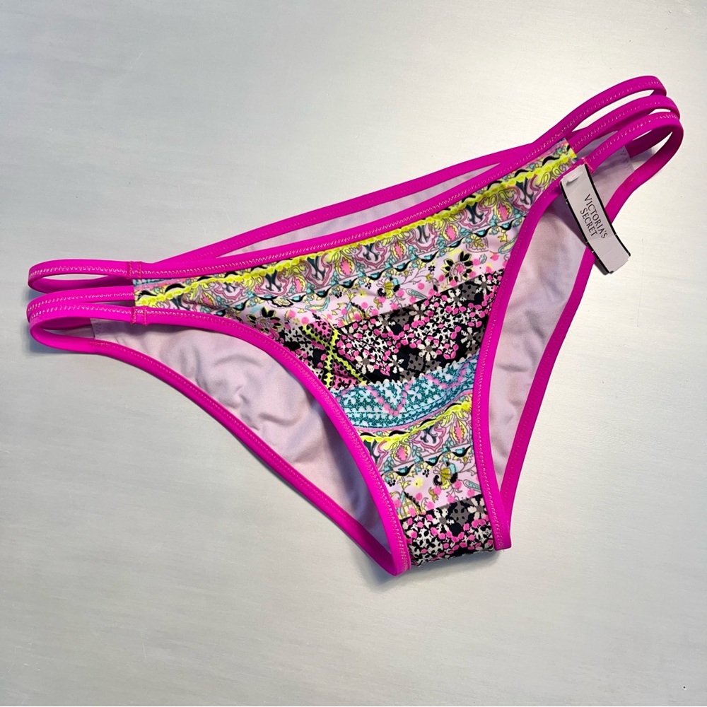 Victoria’s Secret The Strappy Cheeky/LA Culotte Bikini Bottoms.